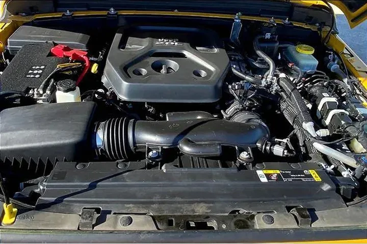 $31875 : Jeep Wrangler Unlimited 2021 image 9