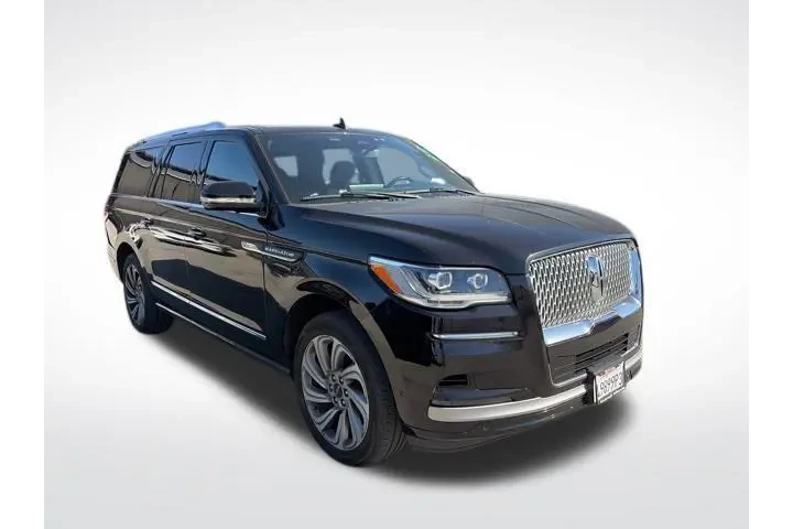 $35200 : Lincoln Navigator L 2022 4x2 image 6