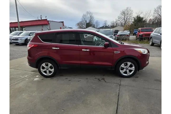 $4800 : Ford Escape 2016 AWD SE 4dr image 4