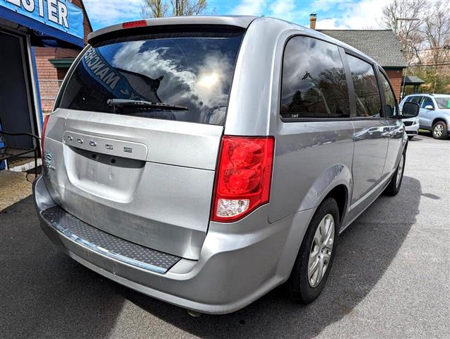 $11995 : 2018 Grand Caravan SE image 7