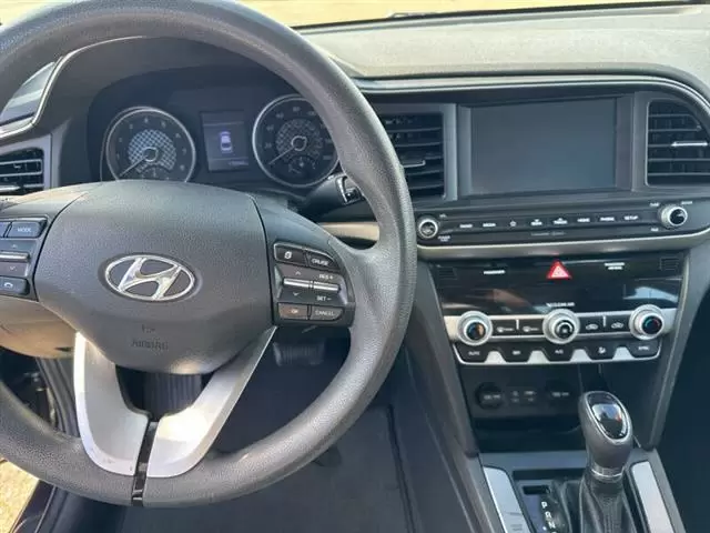 $9999 : 2020 Elantra SEL image 10