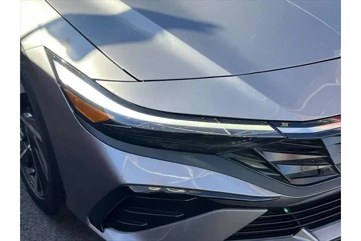 $18998 : Hyundai ELANTRA 2024 SEL 4dr image 9