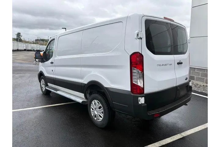 $33495 : Ford Transit 2024 250 3dr LW image 8