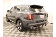 $31610 : Kia Sorento Plug-In Hybrid 2 thumbnail