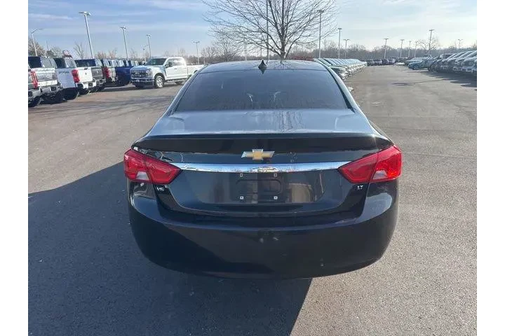 $14000 : Chevrolet Impala 2019 LT 4dr image 5