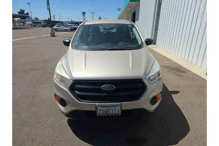 $9900 : Ford Escape 2017 S 4dr SUV image 2