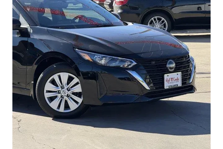 $22966 : Nissan Sentra 2025 S 4dr Sed image 2