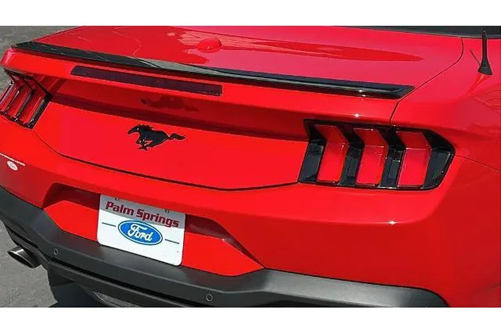 $39575 : Ford Mustang 2025 EcoBoost 2 image 8