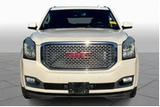$19999 : GMC Yukon 2015 4x2 Denali 4d thumbnail