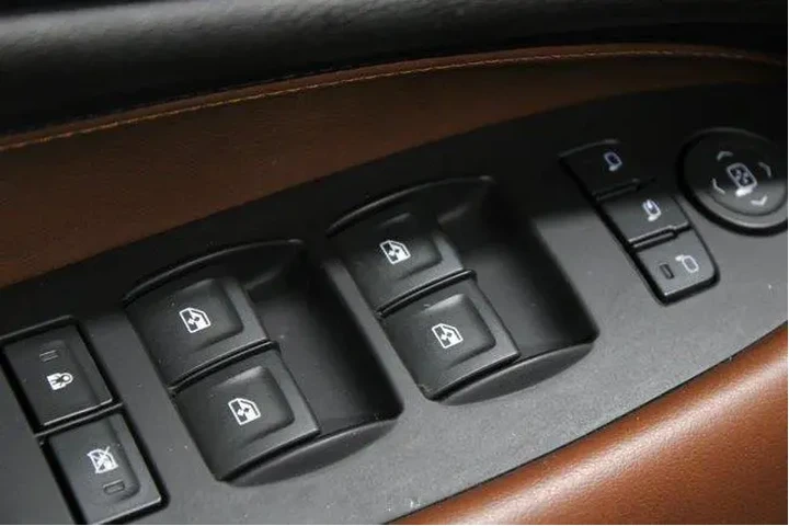 $32955 : Cadillac Escalade ESV 2018 4 image 4