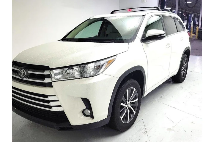 $26998 : Toyota Highlander 2017 XLE 4 image 3