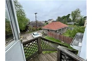 $700 : Rental property with 2 bedro thumbnail