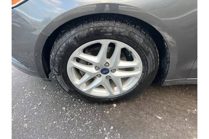 $7638 : Ford Fusion 2016 SE 4dr Seda image 9