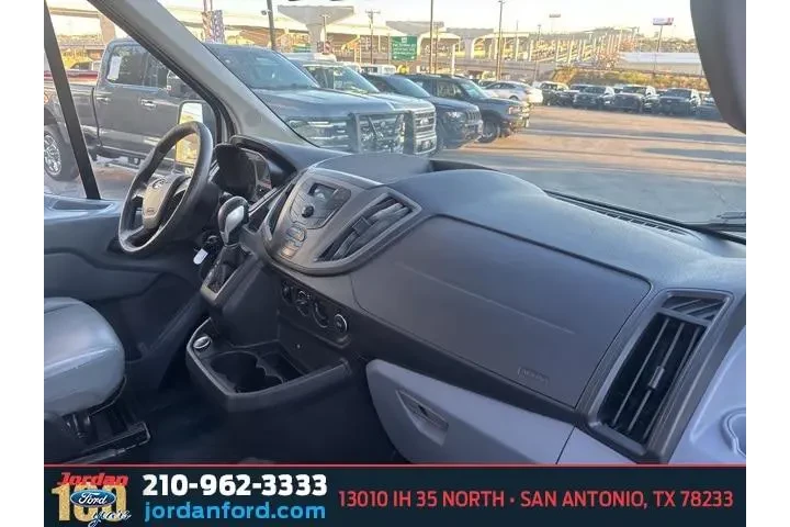 $14999 : Ford Transit 2018 250 3dr LW image 10