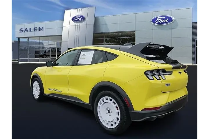 $39995 : Ford Mustang Mach-E 2025 AWD image 4