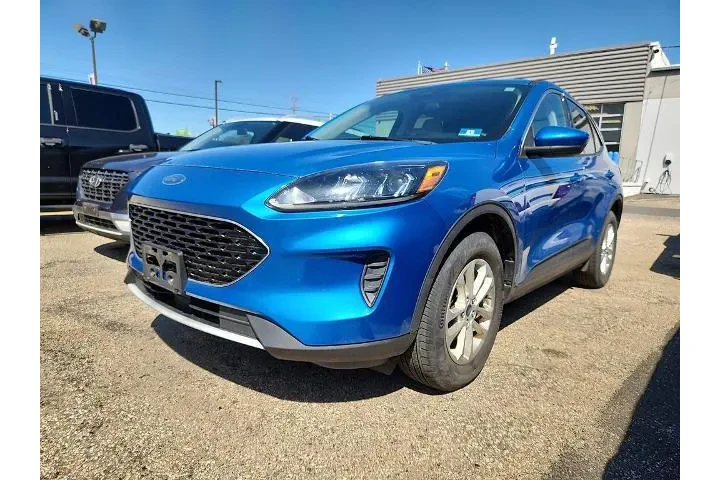 $13300 : Ford Escape 2020 AWD SE 4dr image 1