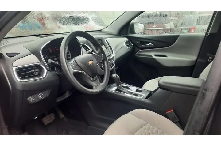 $13995 : 2019 Equinox LS image 3