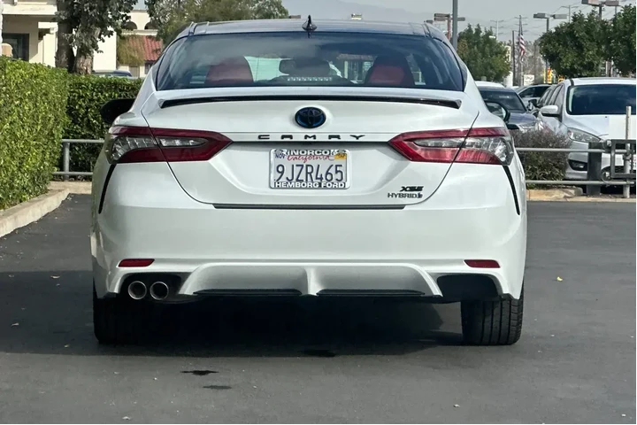 $31995 : Toyota Camry Hybrid 2024 XSE image 5