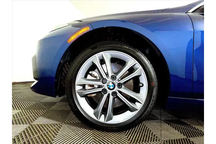 $32888 : BMW 2 Series 2024 AWD 228i x image 10