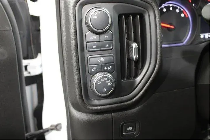 $32982 : Chevrolet Silverado 1500 202 image 7