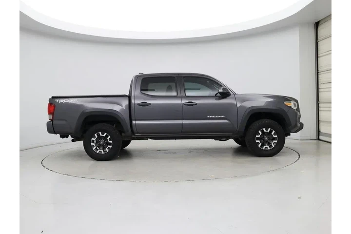 $25998 : Toyota Tacoma 2017 4x2 TRD O image 7