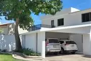 VENDO CASA EN LOMAS DE ARROYO en Santo Domingo
