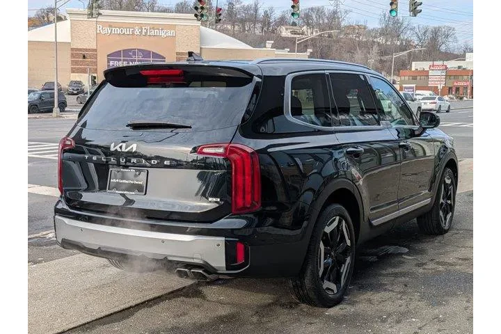 $31895 : Kia Telluride 2023 AWD S 4dr image 6
