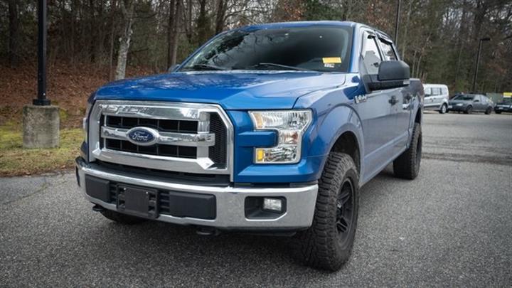$25361 : PRE-OWNED 2017 FORD F-150 XLT image 1