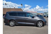 $14592 : 2017 Pacifica Touring-L Plus thumbnail
