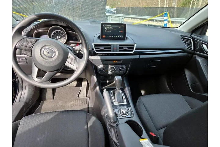 $14998 : Mazda Mazda3 2016 i Sport 4d image 8