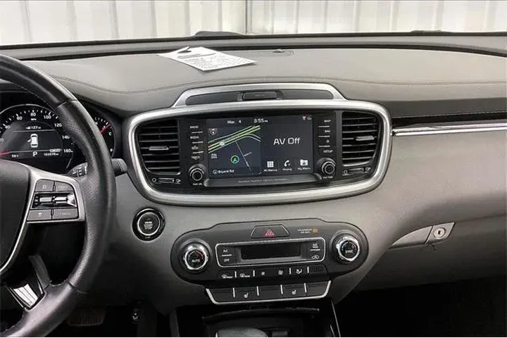 $17990 : Kia Sorento 2020 AWD SX V6 4 image 6