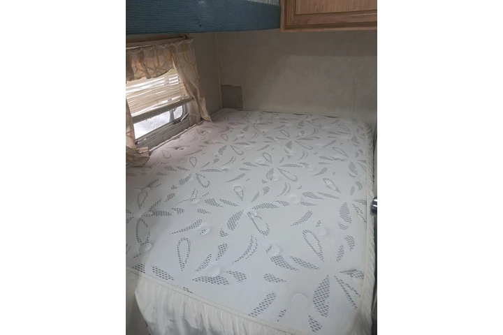 $950 : EFFICENCE .TRAILER RV image 7