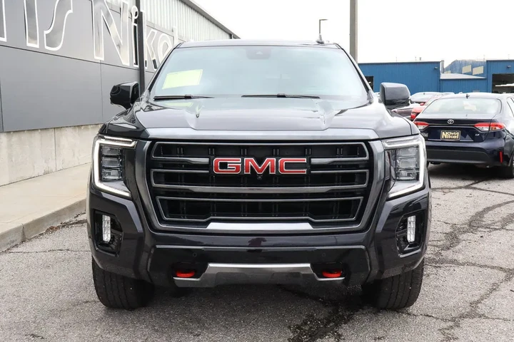$66488 : 2024 Yukon XL AT4 image 2