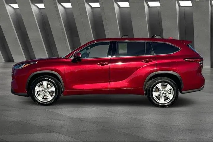 $25000 : Toyota Highlander 2020 LE 4d image 8