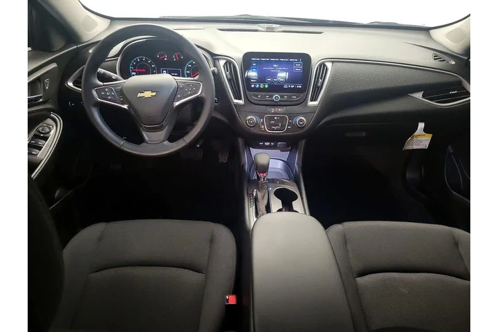 $22998 : Chevrolet Malibu 2024 RS 4dr image 9