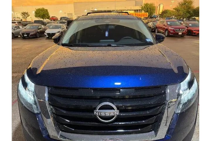 $33875 : Nissan Pathfinder 2025 SV 4d image 1