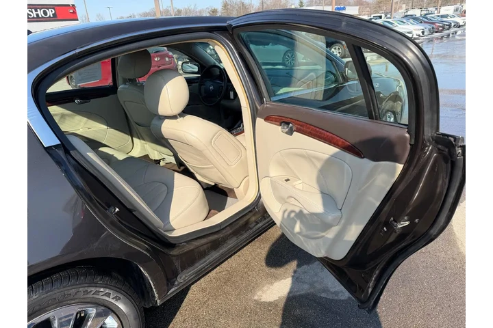 $4980 : 2009 Lucerne 4dr Sdn CXL Spec image 9