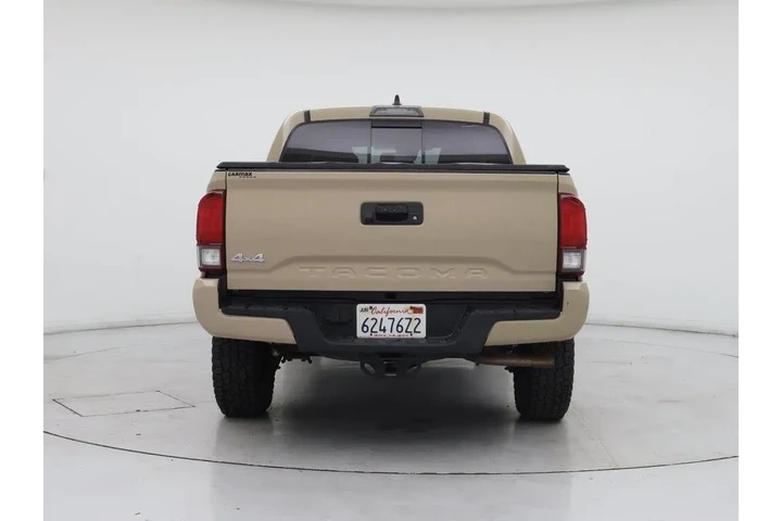 $33998 : Toyota Tacoma 2020 4x4 SR5 V image 6