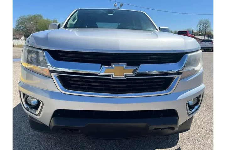 2018 Colorado Work Truck Crew image 2