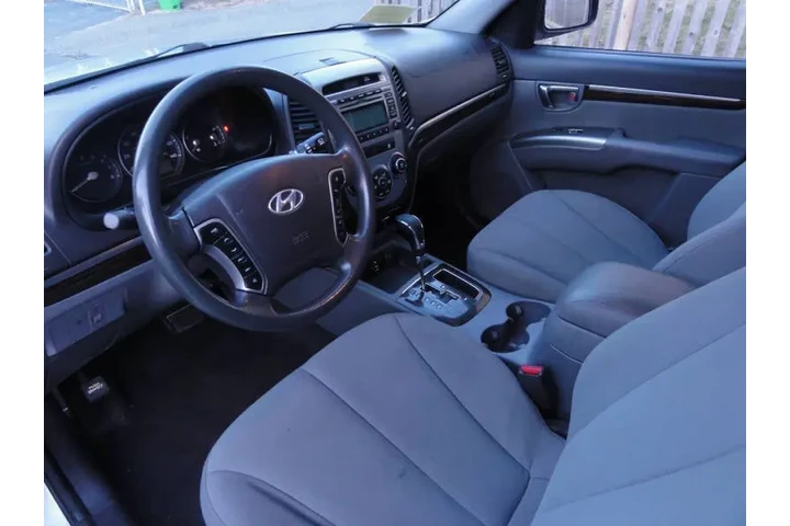 $6950 : 2011 Santa Fe GLS image 10