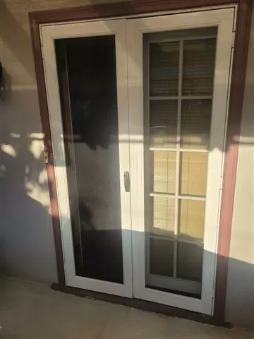 Shower doors and Windows insta image 9