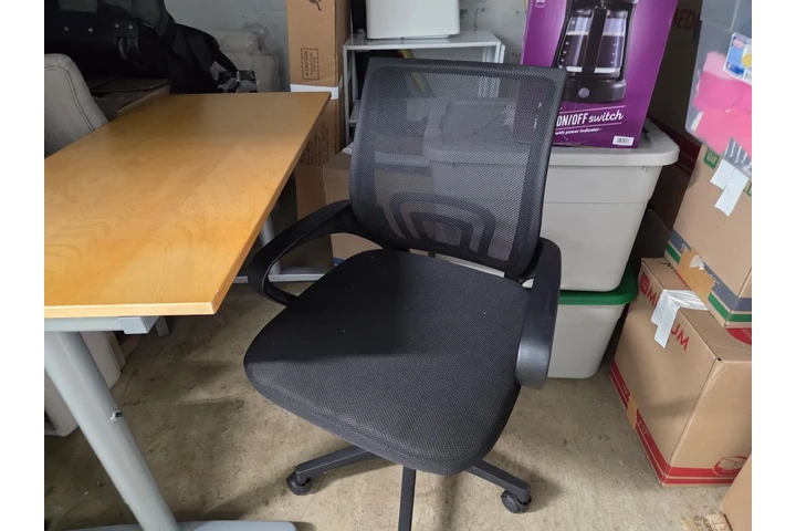 Escritorio y silla para comput image 3