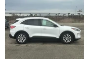 $19990 : Ford Escape 2022 SE 4dr SUV thumbnail