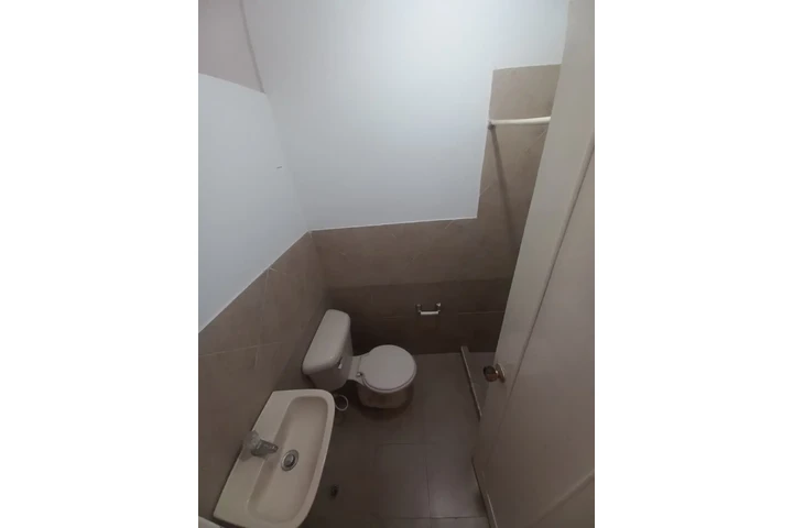 $750000 : APARTAMENTO EN SEGUNDO PISO image 6