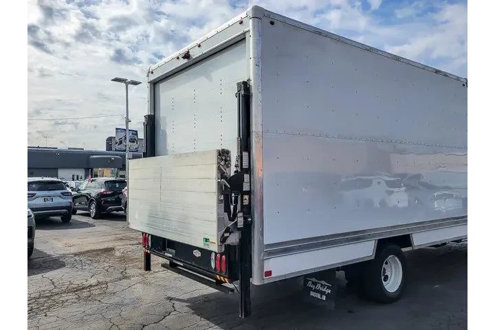 $39997 : Ford E-Series 2023 E-350 SD image 7