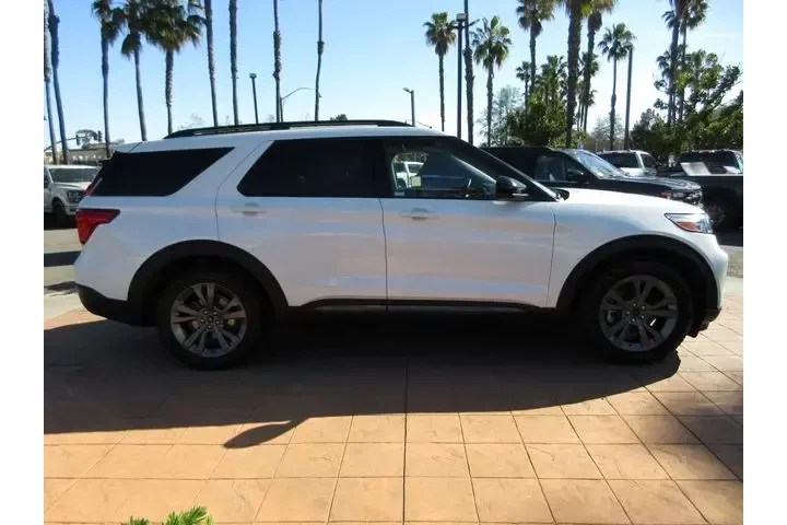 $22058 : Ford Explorer 2022 XLT 4dr S image 5