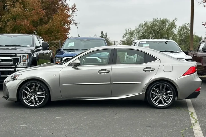 $34999 : Lexus IS 350 2020 4dr Sedan image 5