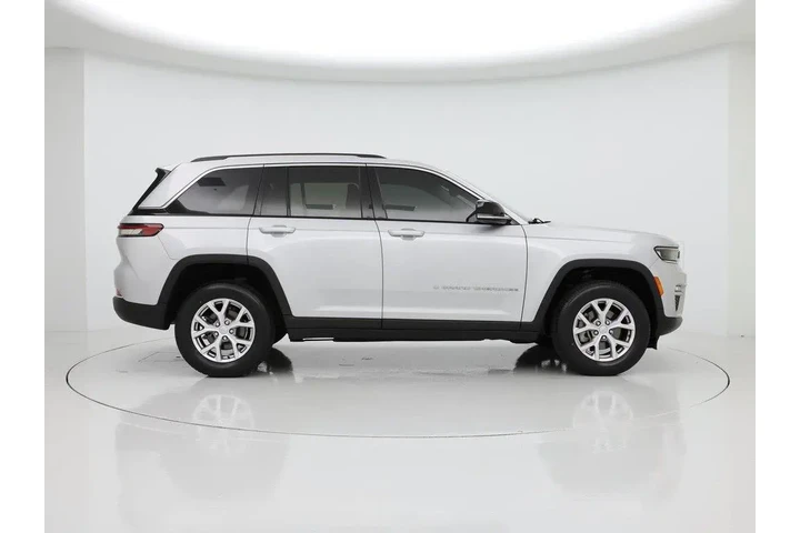 $27998 : Jeep Grand Cherokee 2022 4x4 image 7
