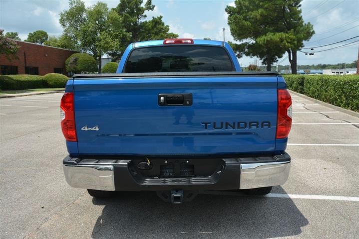 2016 Tundra SR5 image 8