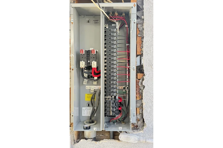 Romero’s Electric image 5